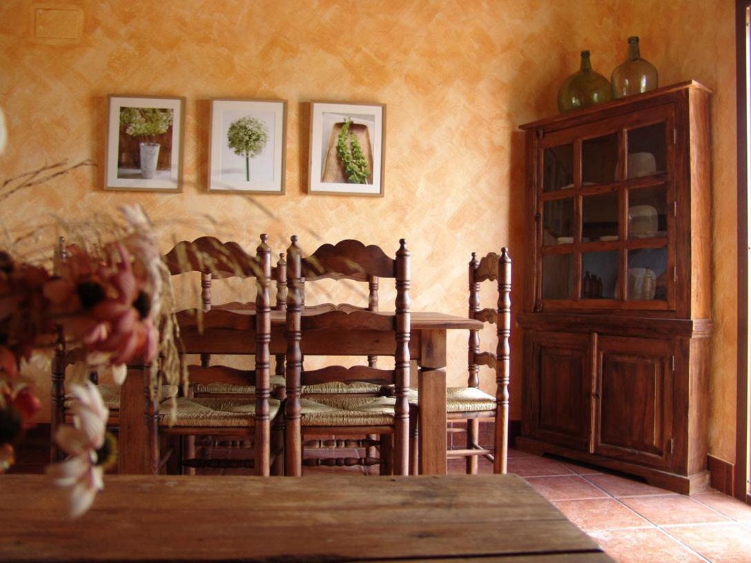 Casas Rurales Cortijo La Canada Estepa Exterior photo